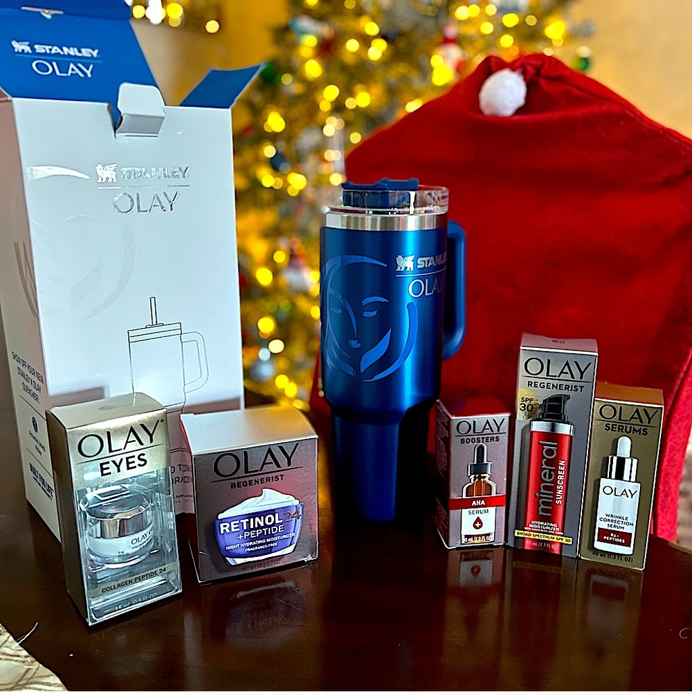 Olay set hydrate and brighten